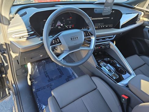 New 2025 Audi Q5 Premium Plus image 16