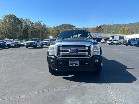 Used 2016 Ford F450 Platinum image 2