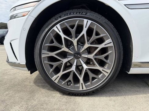 Used 2025 Genesis G90 3.5T AWD/4WD image 4