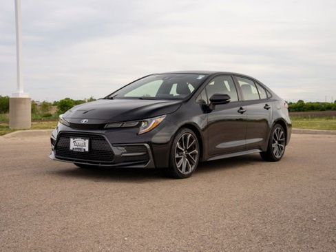 Used 2021 Toyota Corolla SE w/ Carpet Mat Package (TMS) FWD image 3