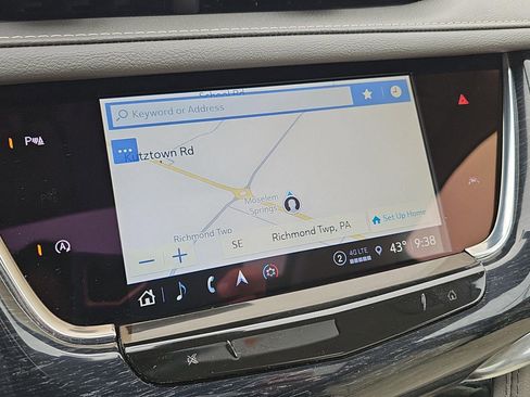 Used 2024 Cadillac XT6 Premium Luxury w/ LPO, Floor Liner Package image 18