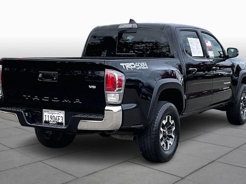 Certified 2022 Toyota Tacoma TRD Off-Road image 12