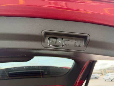 Used 2025 Ford Explorer ST-Line AWD/4WD image 15