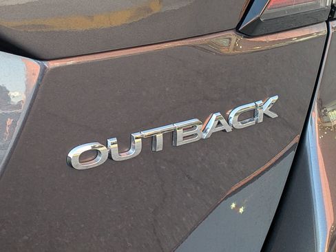 Used 2025 Subaru Outback Premium image 30