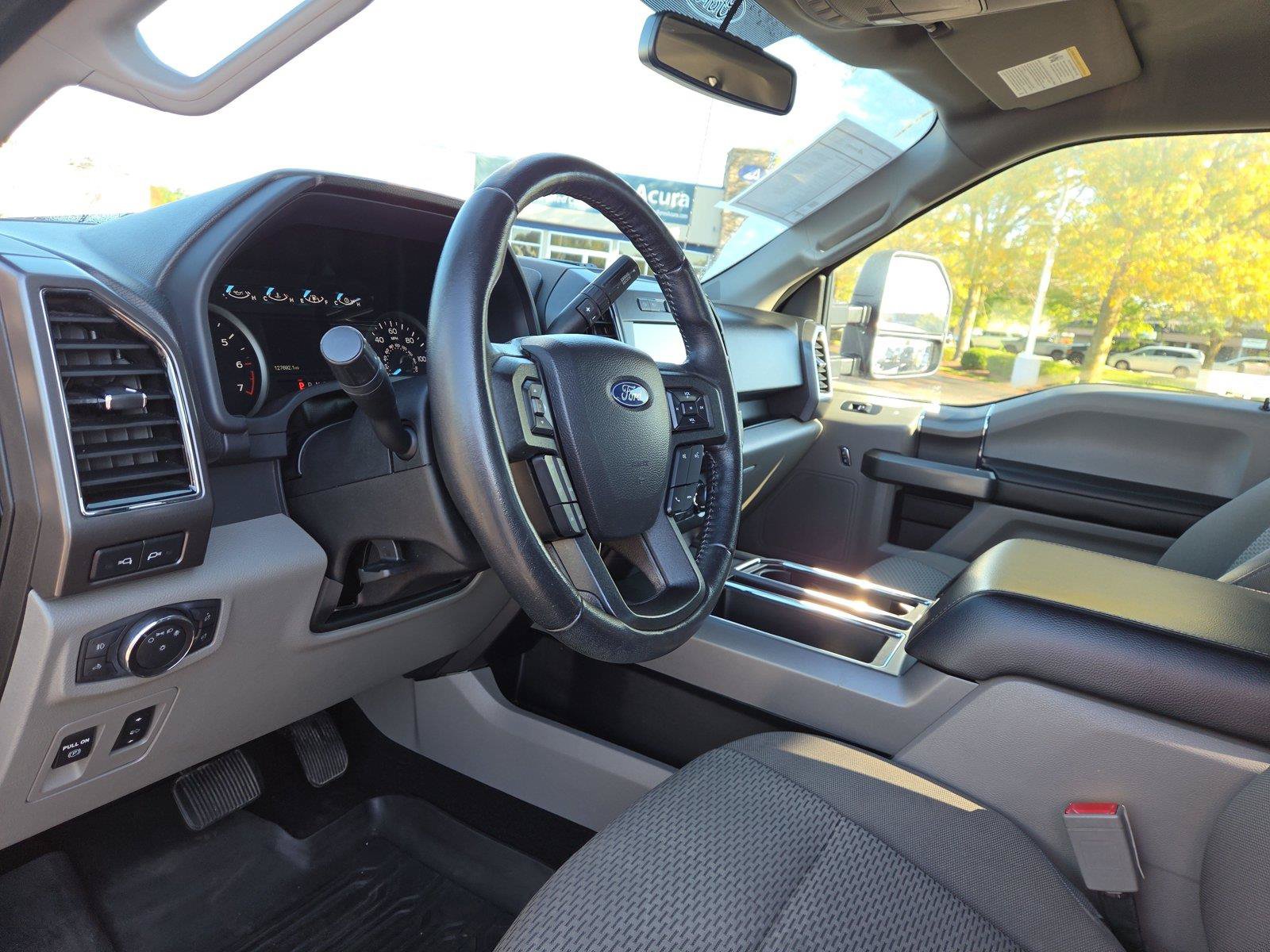 Used 2018 Ford F150 XLT w/ Equipment Group 302A Luxury AWD/4WD image 23