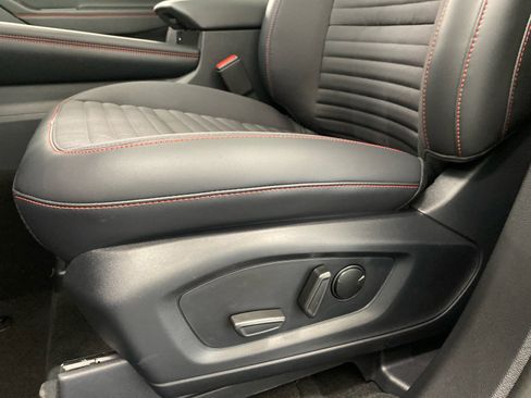 New 2026 Ford Explorer ST-Line w/ ST-Line Street Pack AWD/4WD image 47