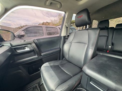 Used 2021 Toyota 4Runner Venture w/ Moonroof Package AWD/4WD image 24