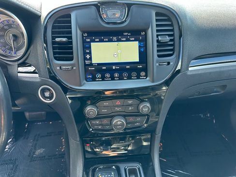 Used 2022 Chrysler 300 S RWD image 26