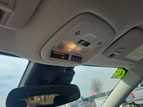 Used 2024 Chevrolet Trax LT w/ Driver Confidence Package image 17