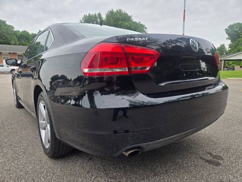 Used 2013 Volkswagen Passat 2.5 SE FWD image 7