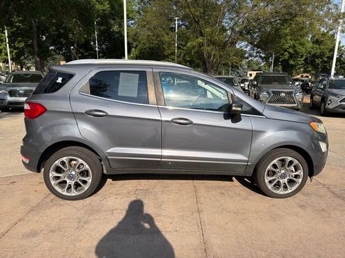 Used 2019 Ford EcoSport Titanium FWD image 6