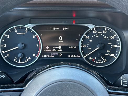 Used 2023 Nissan Rogue SV image 20