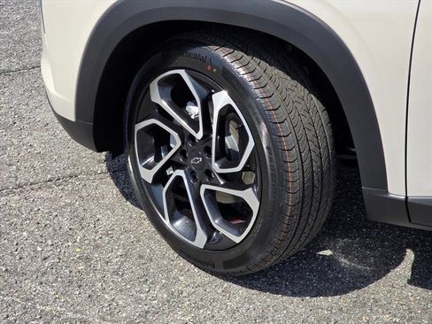 New 2026 Chevrolet Trax RS w/ Driver Confidence Package FWD image 22