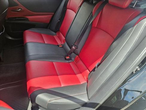 Used 2024 Lexus ES 300h F Sport w/ Accessory Package (Z2) FWD image 15