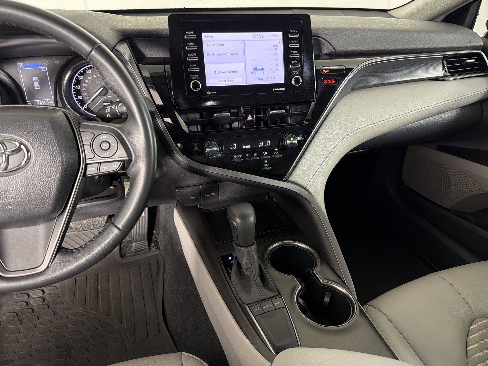 Used 2024 Toyota Camry SE FWD image 25