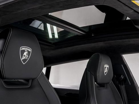 Used 2024 Lamborghini Urus S image 41