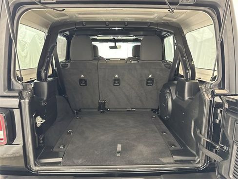 Used 2023 Jeep Wrangler Sahara image 25