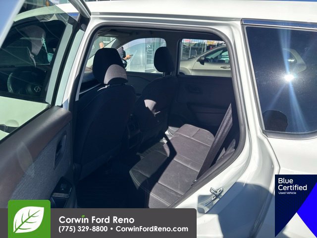 Used 2023 Nissan Rogue S AWD/4WD image 11