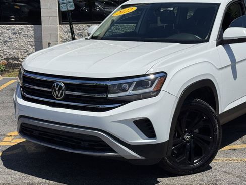 Used 2022 Volkswagen Atlas SE w/ Panoramic Sunroof Package FWD image 3