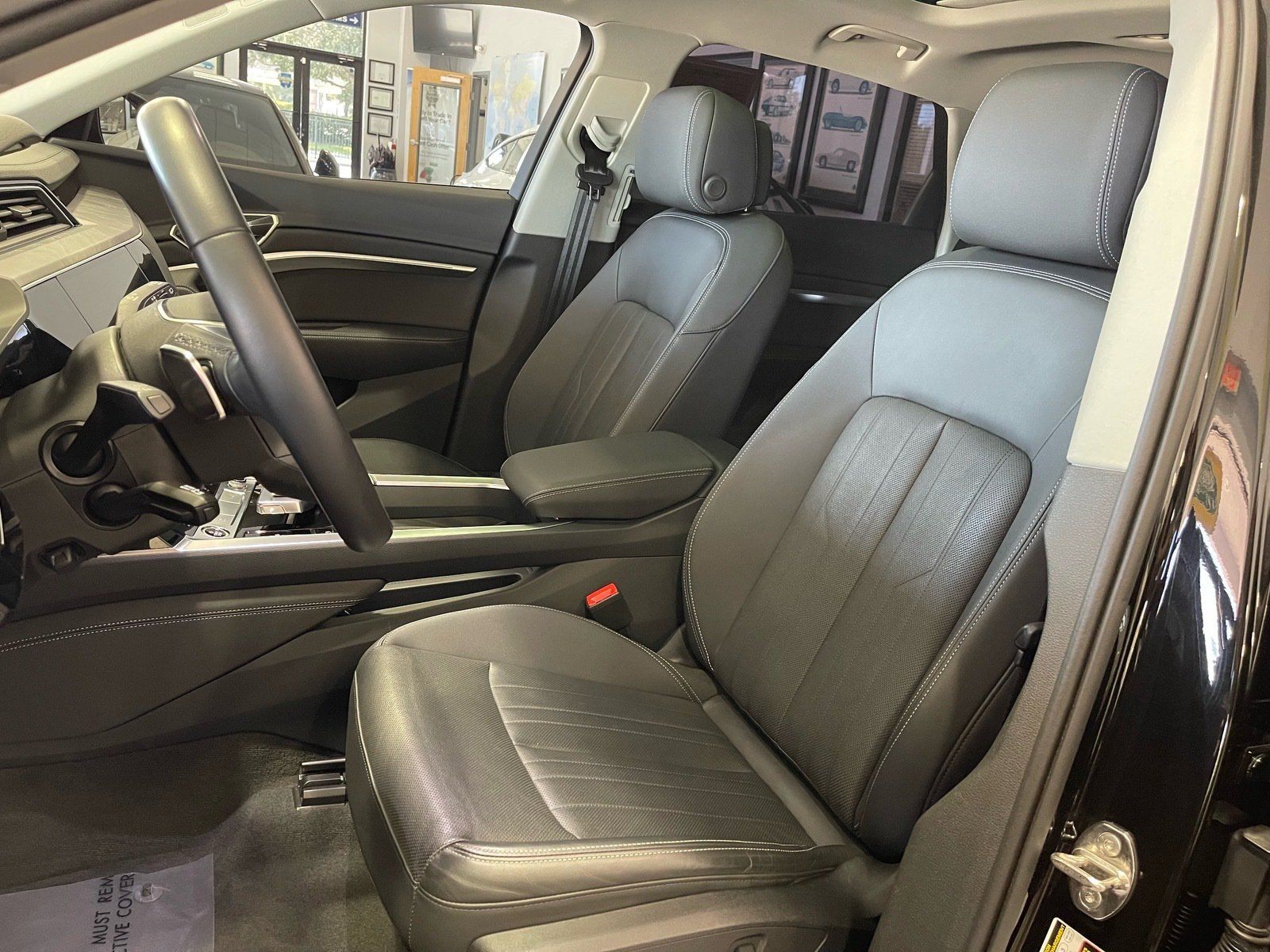 Used 2024 Audi Q8 e-tron Premium Plus w/ Premium Plus Package AWD/4WD image 25