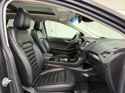 Used 2020 Ford Edge SEL w/ Convenience Package image 19