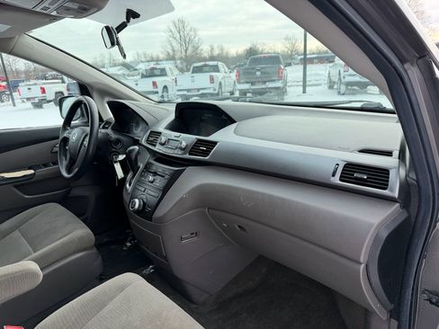 Used 2013 Honda Odyssey EX image 24