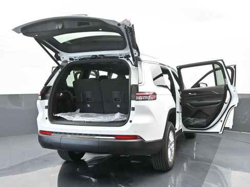 Used 2024 Jeep Grand Cherokee L Laredo w/ Luxury Tech Group I image 67