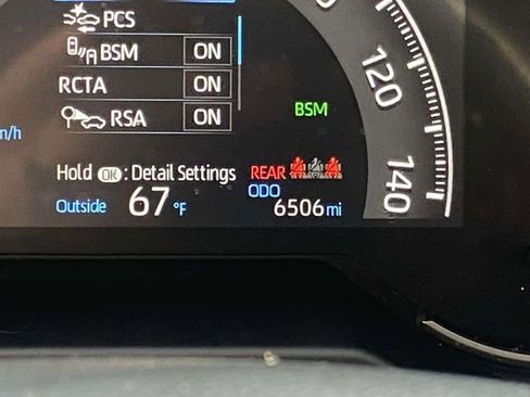 Used 2025 Toyota RAV4 XLE w/ Convenience Package image 30