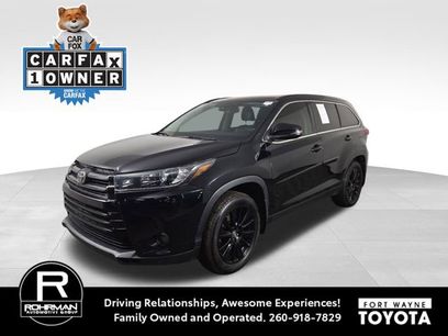 Used 2019 Toyota Highlander SE