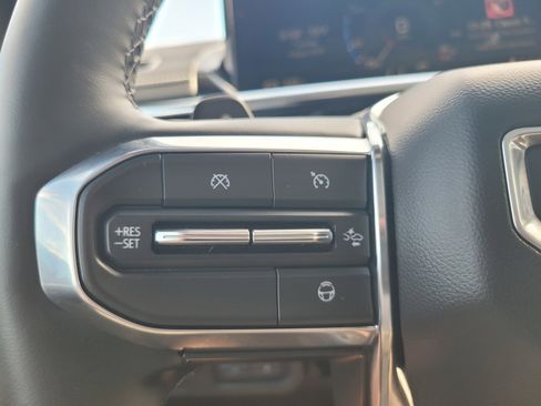 Used 2025 GMC Sierra EV Denali AWD/4WD image 25