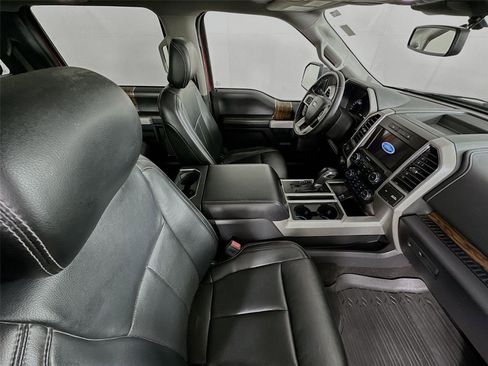 Used 2019 Ford F150 Lariat image 26