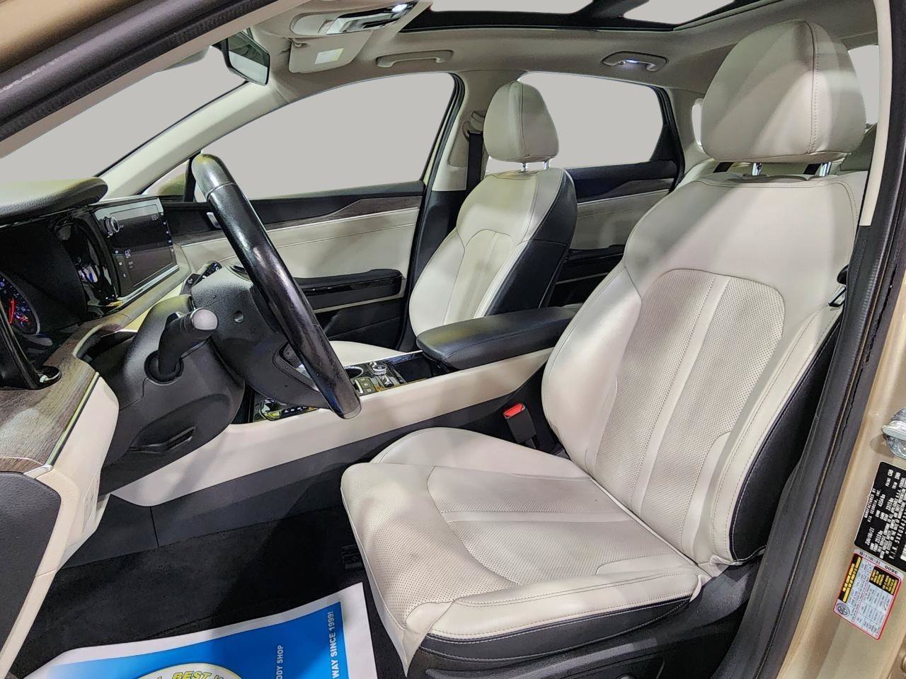 Used 2022 Kia K5 EX w/ EX Premium Package FWD image 9