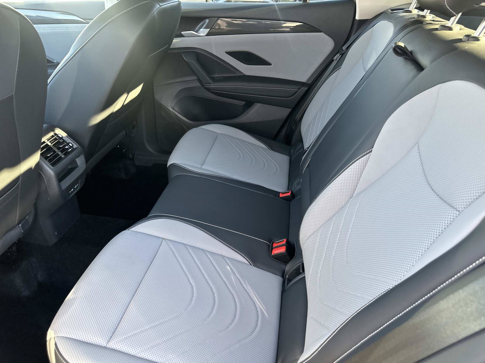 Certified 2026 Volkswagen Tiguan SE FWD image 24