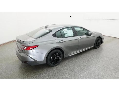 New 2026 Toyota Camry SE image 9