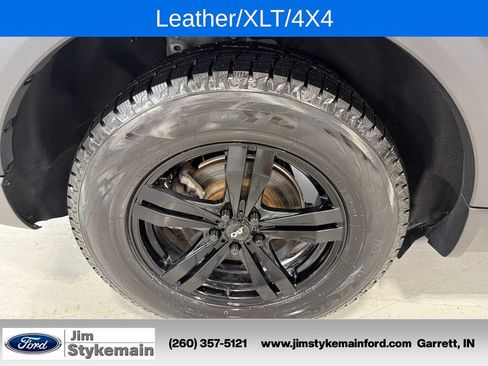 Used 2023 Ford Explorer XLT w/ XLT Sport Appearance Package AWD/4WD image 12