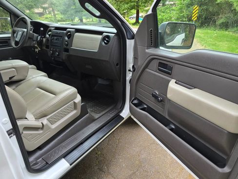 Used 2009 Ford F150 XL RWD image 12