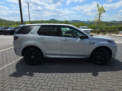 Certified 2025 Land Rover Discovery Sport S AWD/4WD image 4
