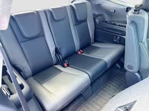 Used 2023 Subaru Ascent Onyx Edition image 24