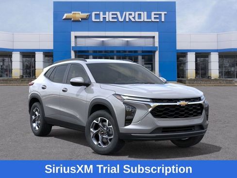 New 2026 Chevrolet Trax LT w/ Driver Confidence Package image 8