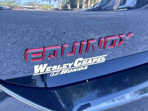 Used 2020 Chevrolet Equinox Premier w/ Premier Redline Edition FWD image 11