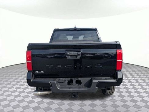 Used 2026 Toyota Tacoma SR5 AWD/4WD image 4