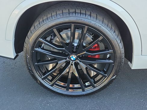 New 2026 BMW X5 sDrive40i w/ M Sport Package image 5