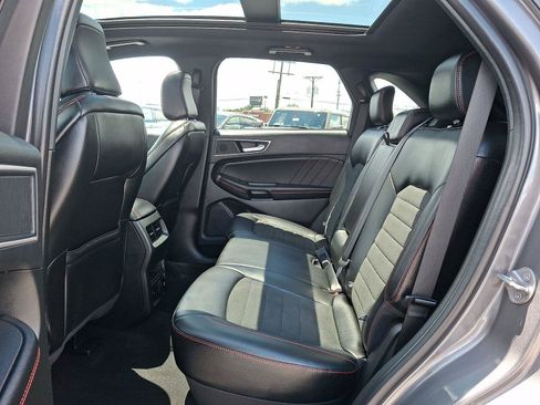 Certified 2024 Ford Edge ST-Line AWD/4WD image 12