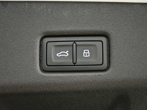 Certified 2025 Audi Q5 Premium Plus w/ Premium Plus image 56