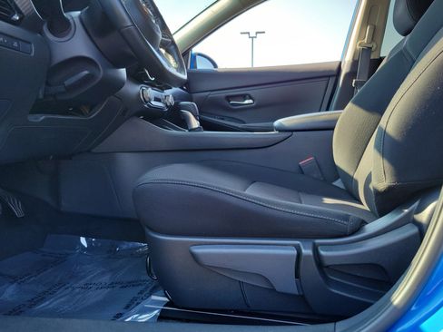 Certified 2022 Nissan Sentra SV w/ Trunk Package image 16