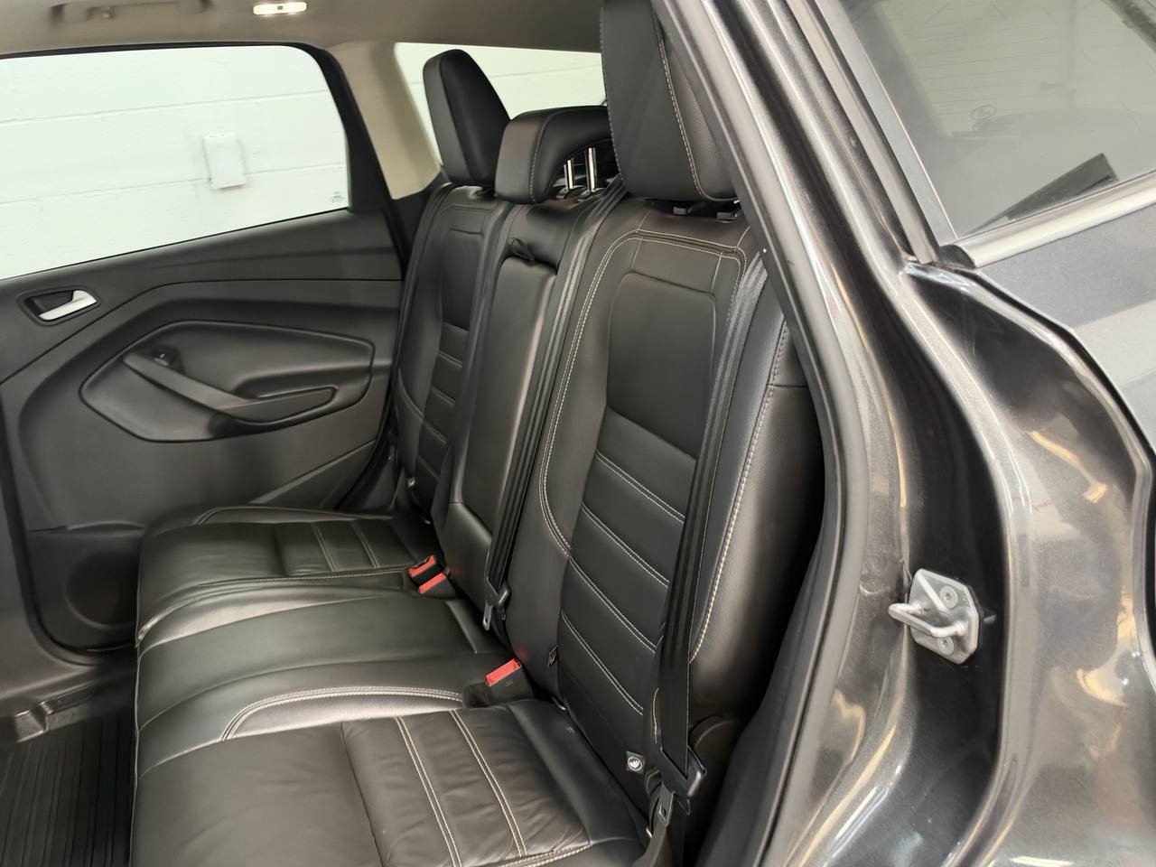 Used 2018 Ford Escape SEL AWD/4WD image 30