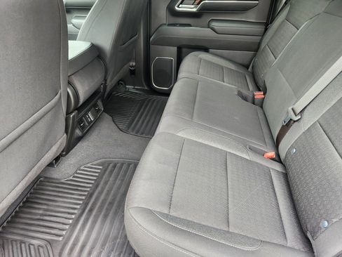 Used 2023 Chevrolet Silverado 1500 LT image 12