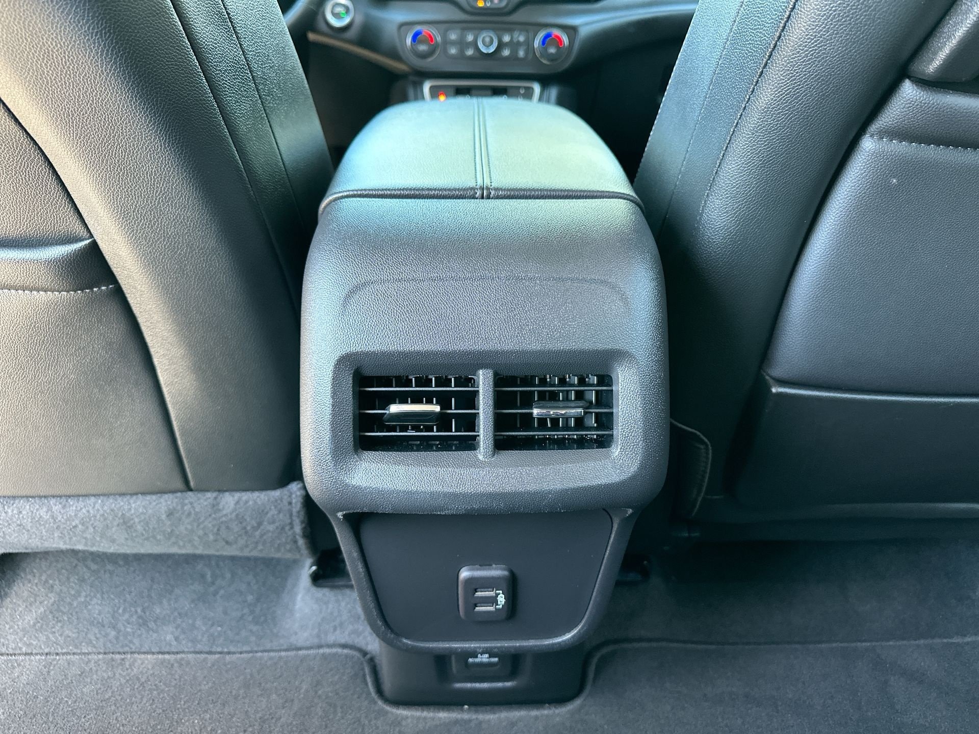 Used 2023 GMC Terrain SLT w/ Elevation Edition FWD image 21