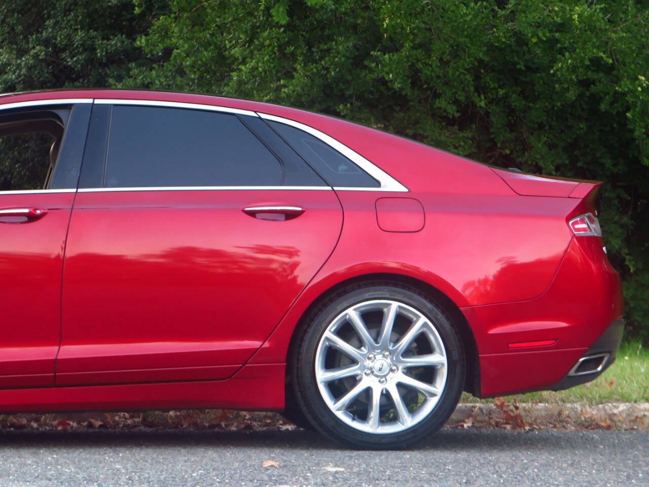 Used 2015 Lincoln MKZ Hybrid w/ Equipment Group 202A Reserve FWD image 37