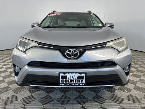 Used 2016 Toyota RAV4 XLE AWD/4WD image 2